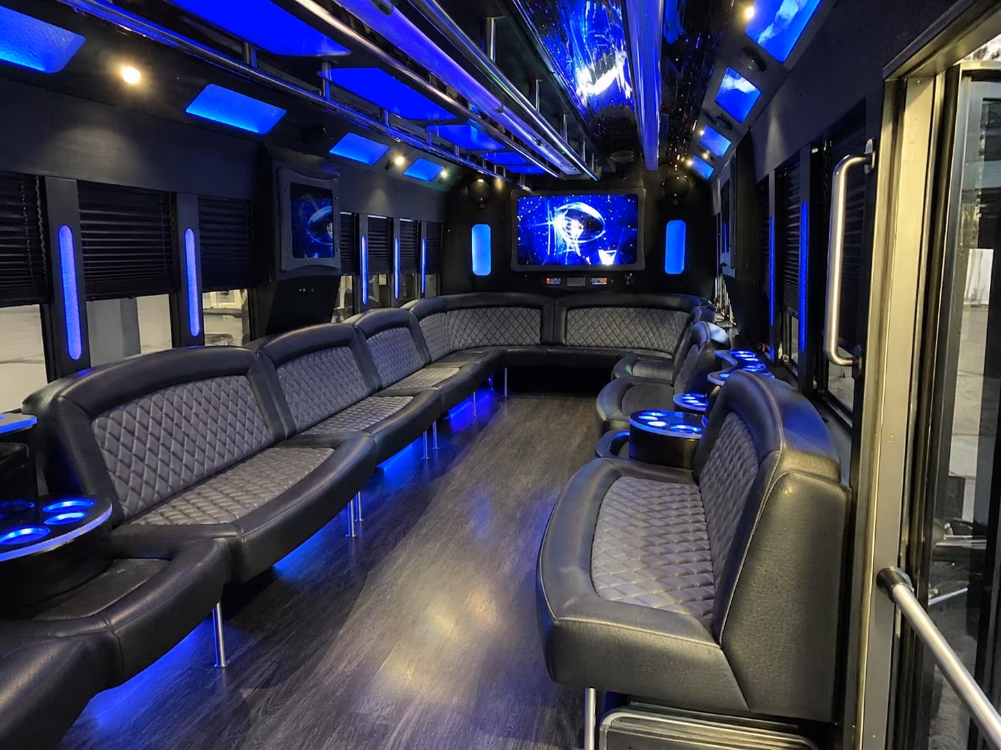 orem 28 passenger party bus interior