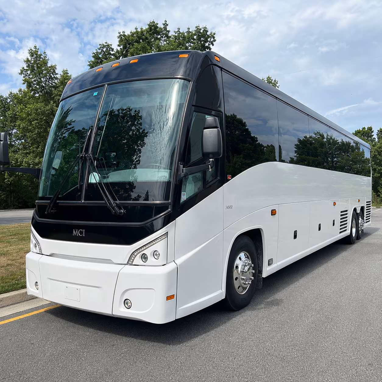 shuttle buses to scera shell and rooftop series shows in orem